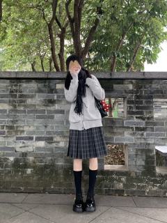 芥绿·格裙-资料图