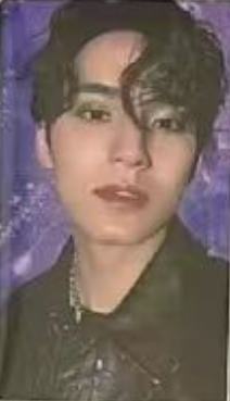 yzy特典 奎 隆ver.A