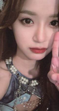 卢天惠 TOP48汇报单自拍小卡ver.A