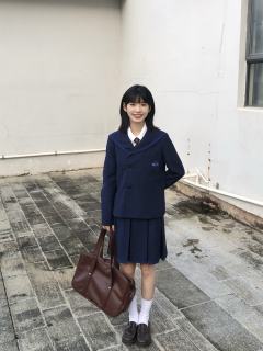 青嘢高校·西服套装-资料图