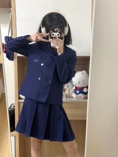 青嘢高校·西服套装-资料图