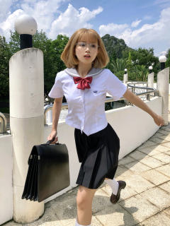 小灰领·夏服-资料图