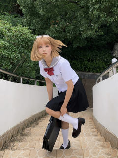 小灰领·夏服-资料图