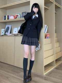 御奈高·西服-资料图
