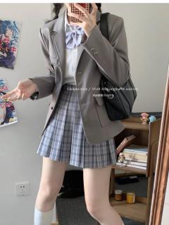 怯怯·格裙-资料图