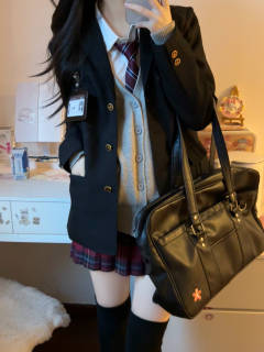 本治高·水手领西服-资料图