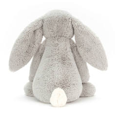 Bashful Silver Bunny-Huge-资料图
