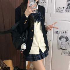 鸣海·格裙-资料图