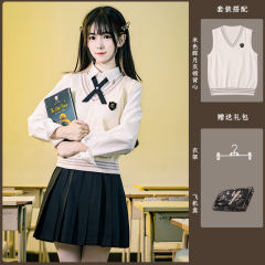 辉月女高-资料图