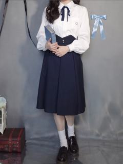 洛尔私立·套装-资料图