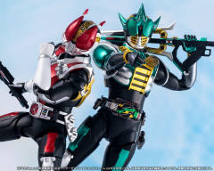 SHF 真骨雕 假面骑士电王 圣剑/圣枪形态-资料图