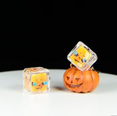 万圣节小冰块-睁眼