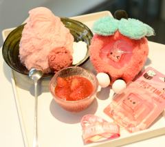 草莓碎碎冰-睁眼-资料图