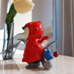 瓢虫雨衣-资料图