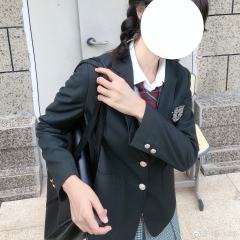 花媛中·西服-资料图