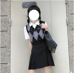 元气甜心毛衣背心-资料图