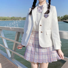 川浦高·西服-资料图