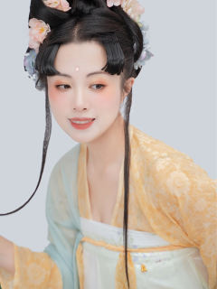 琉妍黄-资料图
