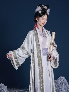 霜华辞-资料图
