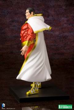 DC Comics New 52 ARTFX+ 惊奇队长-资料图