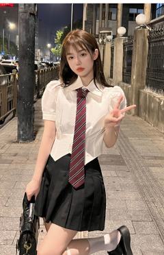 辣妹收腰衬衫-资料图