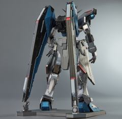 BNMW ZGMF-X10A 自由高达 金属蚀刻板立像-资料图