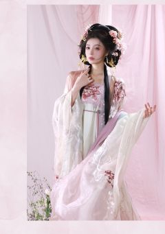 粉黛-资料图