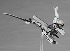 Revoltech 雷电 White Armor ver.-资料图