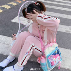 美乐蒂 运动服-资料图