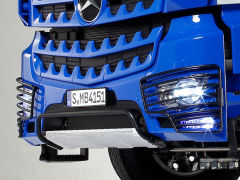 1/14 电动RC大卡车系列 MERCEDES-BENZ AROCS 4151 8x4 TIPPER TRUCK (TRANSMITTER & RECEIVER SET)-资料图