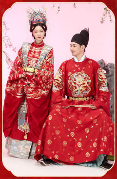 繁花灼灼婚服-资料图
