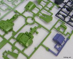 HGUC 钢普拉入门套装 Vol.1 高达+扎古-资料图