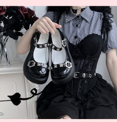 魔女朵朵-资料图