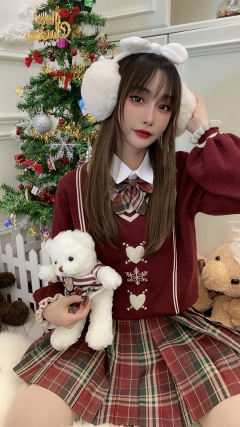怪诞少女·毛衣-资料图