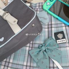 爱心子·制服包-资料图
