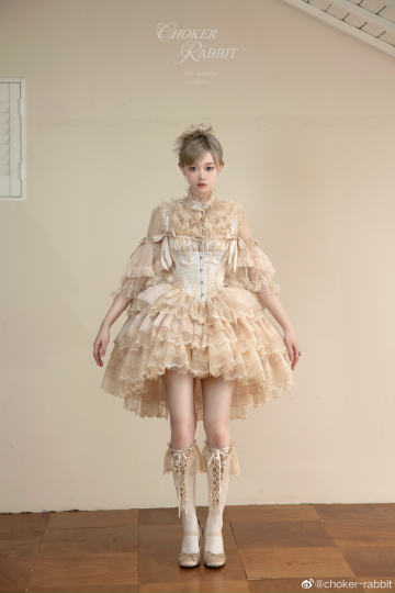 Lolita-2
