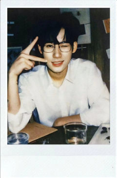 四周年方一鸣拍立得5 ver.C