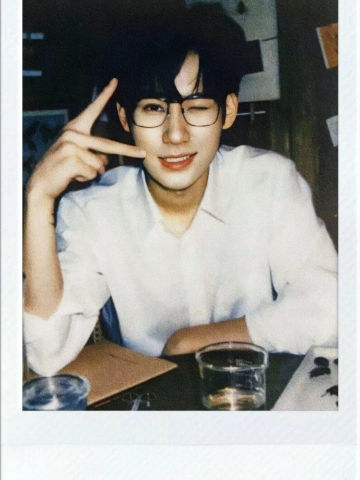 四周年方一鸣拍立得5 ver.C