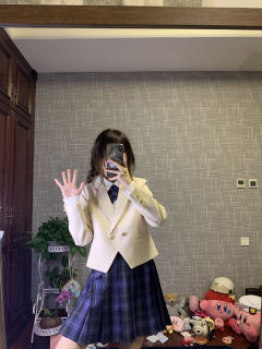 宫泽野·西服-资料图