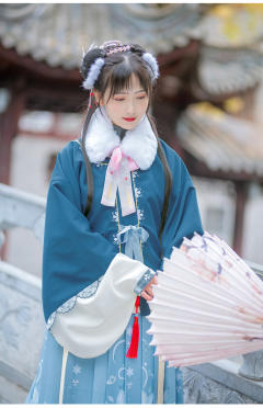 玲珑-资料图