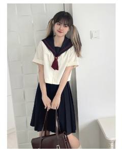 云弦月·水手服-资料图