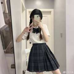 小澄中·衬衫-资料图