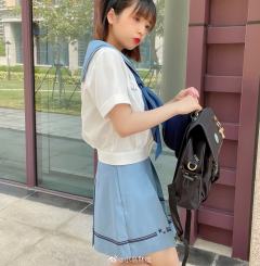 玉桂狗水色皇冠系列收腰水手服套装-资料图