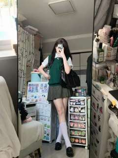 东知纯·套装-资料图