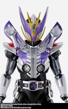 SHF 真骨雕 假面骑士电王 圣剑/圣枪形态-资料图