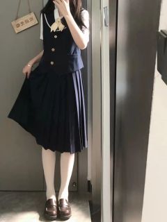 礼间高校·套装-资料图