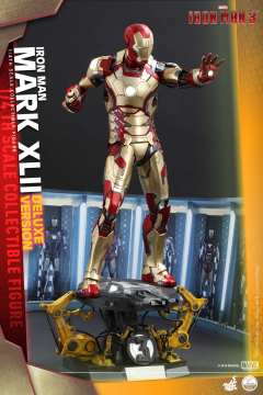1:4比例珍藏人偶 钢铁侠MARK 42 豪华版-资料图