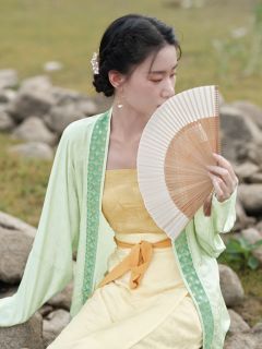 青芷-资料图
