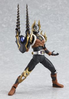 figma#SP-029 假面骑士羚皇-资料图