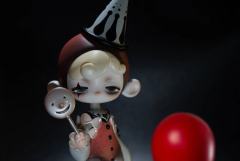 小丑乐园-资料图